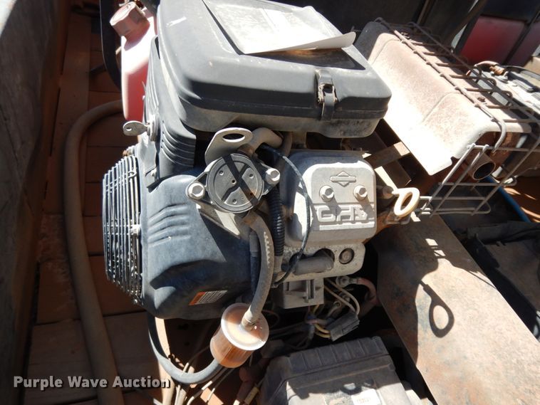 image for item DM2865 2011 Gooseneck 1120640B7B1 utility trailer with pressure washing system