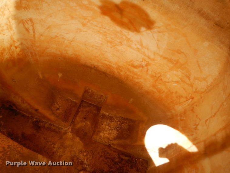 image for item DM2865 2011 Gooseneck 1120640B7B1 utility trailer with pressure washing system