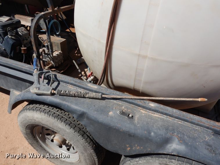 image for item DM2865 2011 Gooseneck 1120640B7B1 utility trailer with pressure washing system