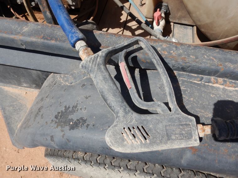 image for item DM2865 2011 Gooseneck 1120640B7B1 utility trailer with pressure washing system