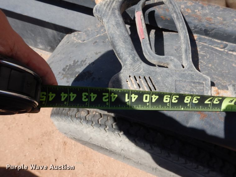 image for item DM2865 2011 Gooseneck 1120640B7B1 utility trailer with pressure washing system