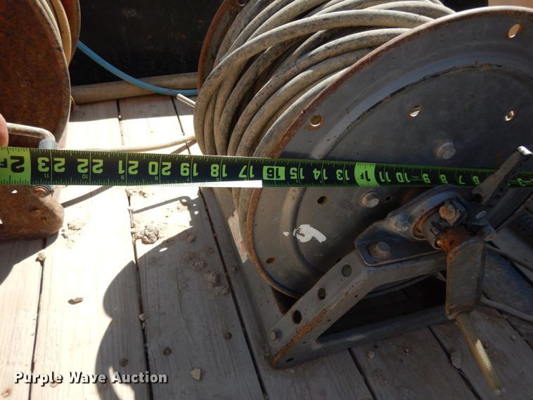 image for item DM2865 2011 Gooseneck 1120640B7B1 utility trailer with pressure washing system