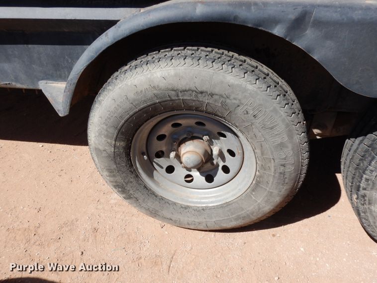 image for item DM2865 2011 Gooseneck 1120640B7B1 utility trailer with pressure washing system