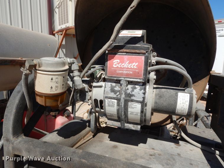 image for item DM2866 2015 C&M utility trailer with pressure washing system