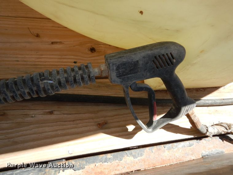 image for item DM2866 2015 C&M utility trailer with pressure washing system