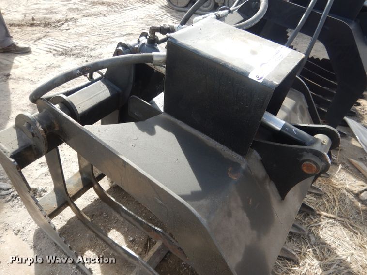 image for item FA9493 72"W skid steer grapple bucket