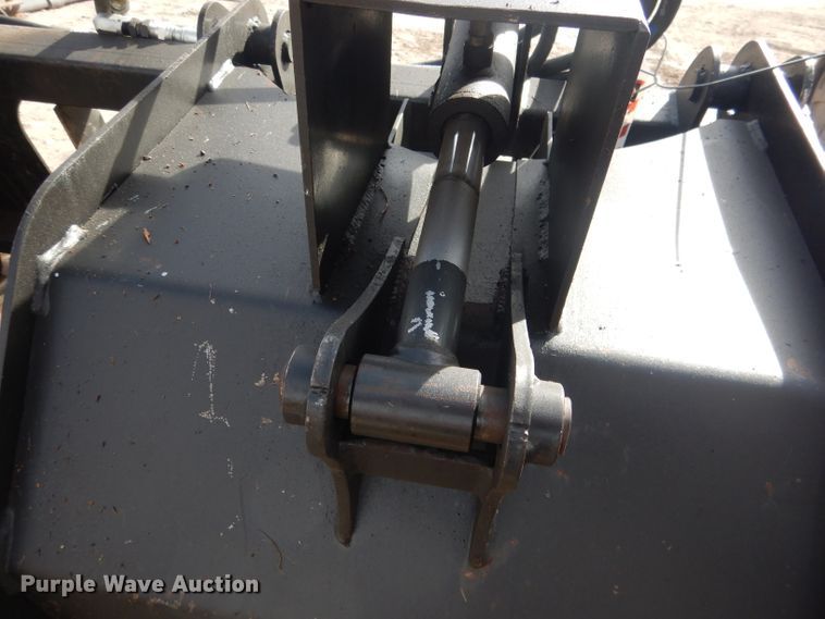 image for item FA9493 72"W skid steer grapple bucket