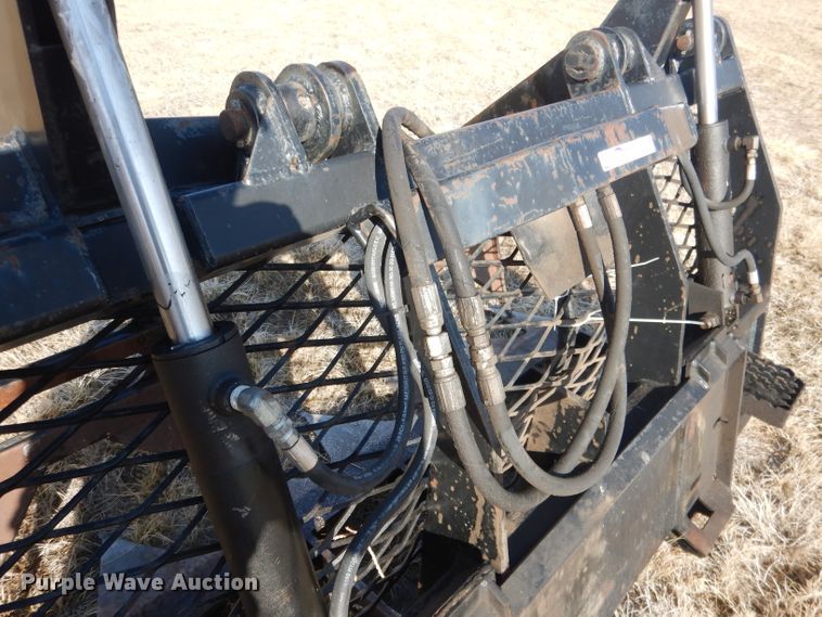 image for item FA9495 Robo 72"W skid steer grapple bucket