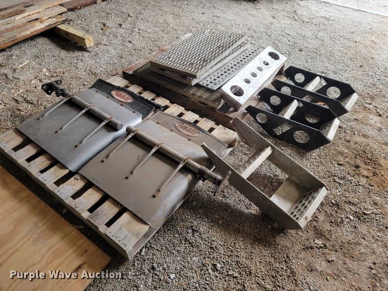 image for item FL9073 Truck parts