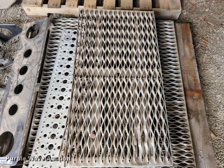 image for item FL9073 Truck parts