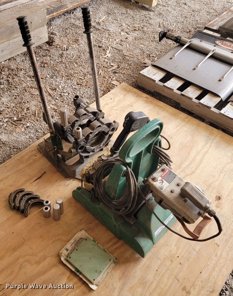 image for item FL9074 McElroy 14 Pitbull fusion machine