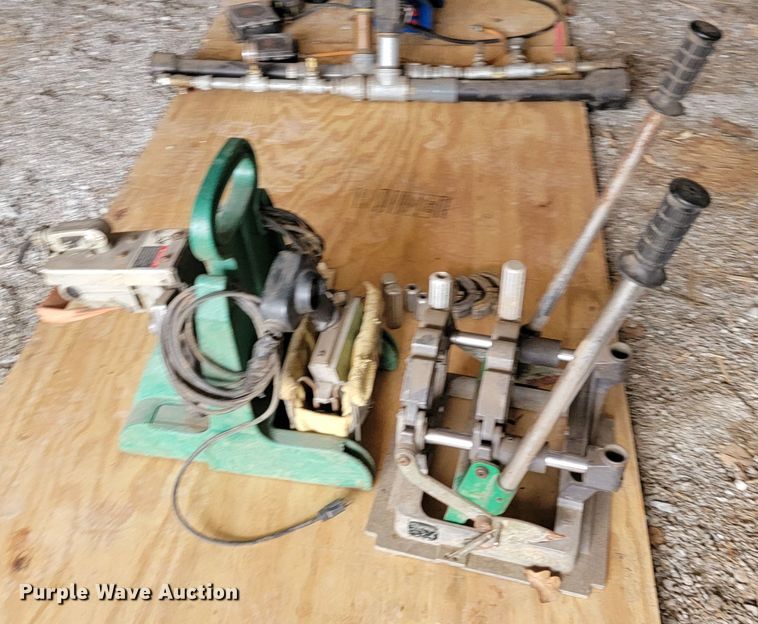 image for item FL9074 McElroy 14 Pitbull fusion machine