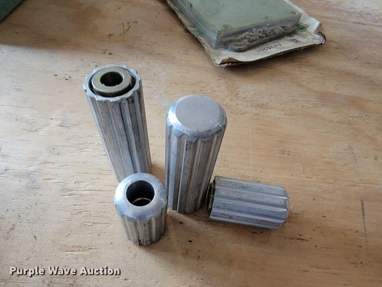 image for item FL9074 McElroy 14 Pitbull fusion machine