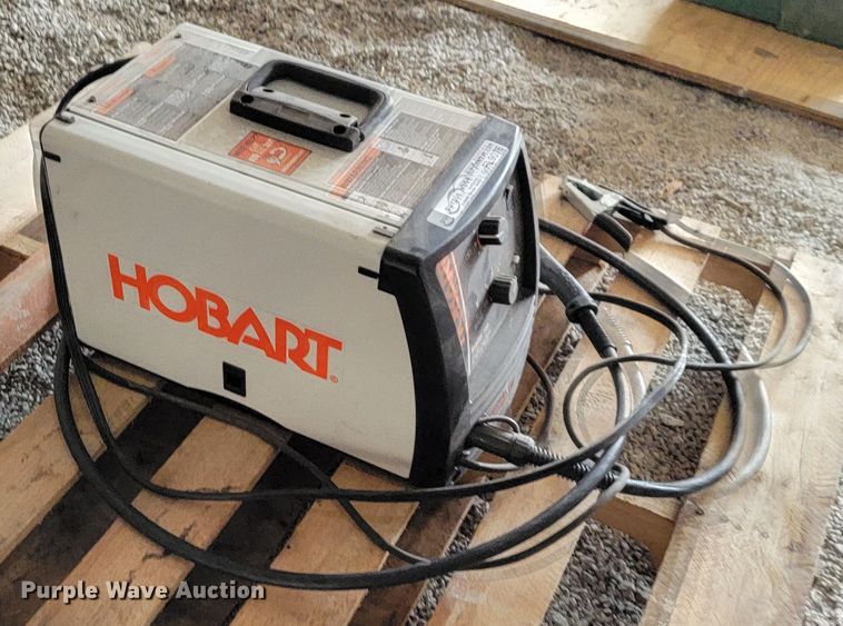 image for item FL9076 Hobart Handler 140 welder