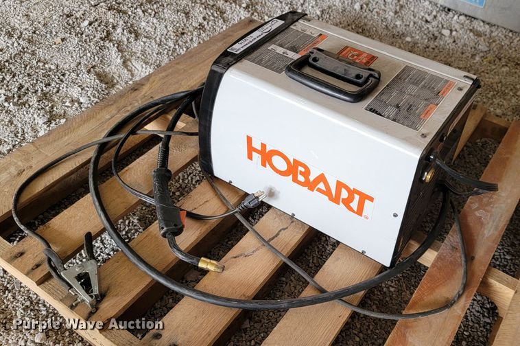 image for item FL9076 Hobart Handler 140 welder