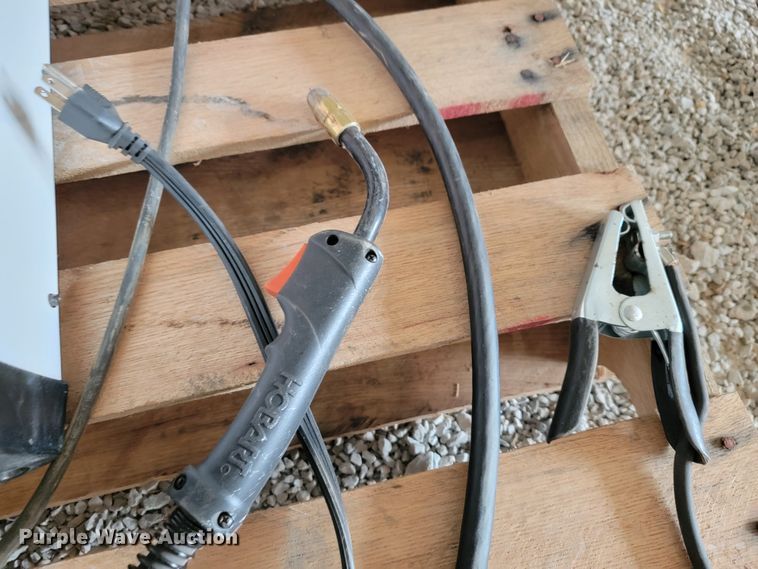 image for item FL9076 Hobart Handler 140 welder