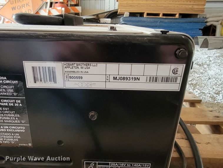 image for item FL9076 Hobart Handler 140 welder