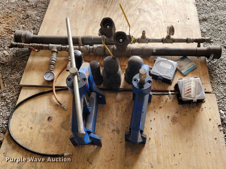 image for item FL9077 Poly pipe test equipment