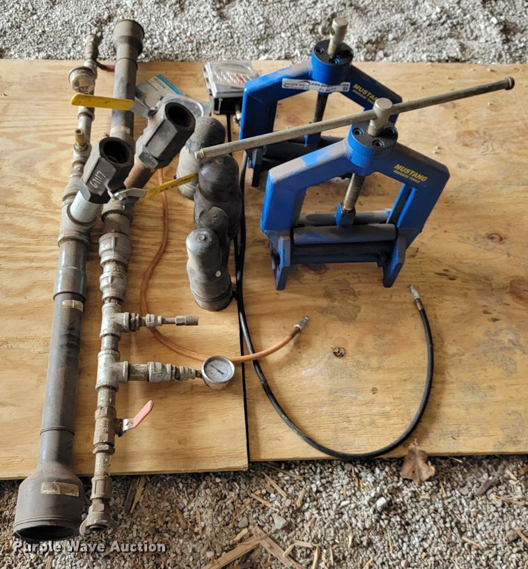 image for item FL9077 Poly pipe test equipment