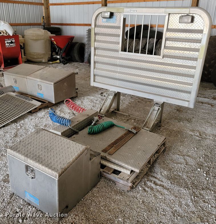 image for item FL9078 Truck parts