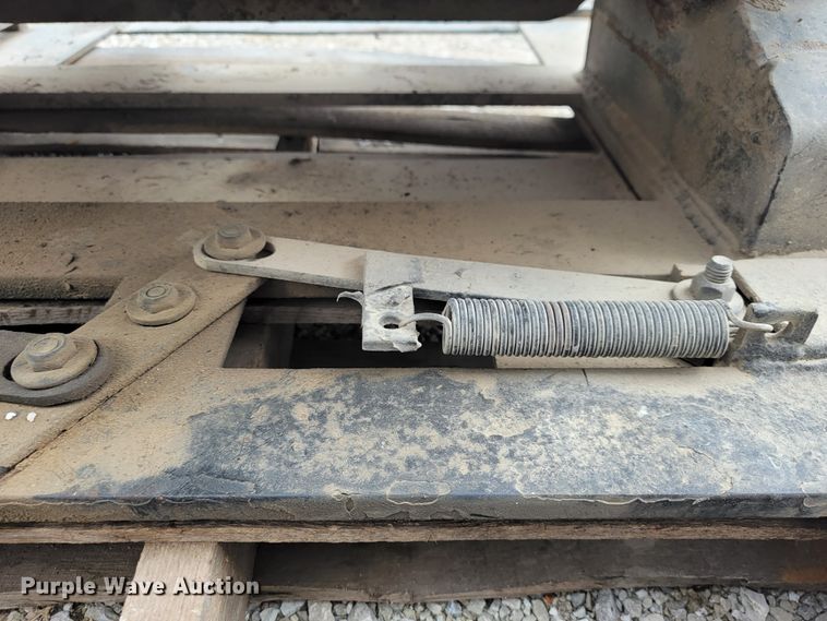 image for item FL9084 Sliding fifth wheel plate