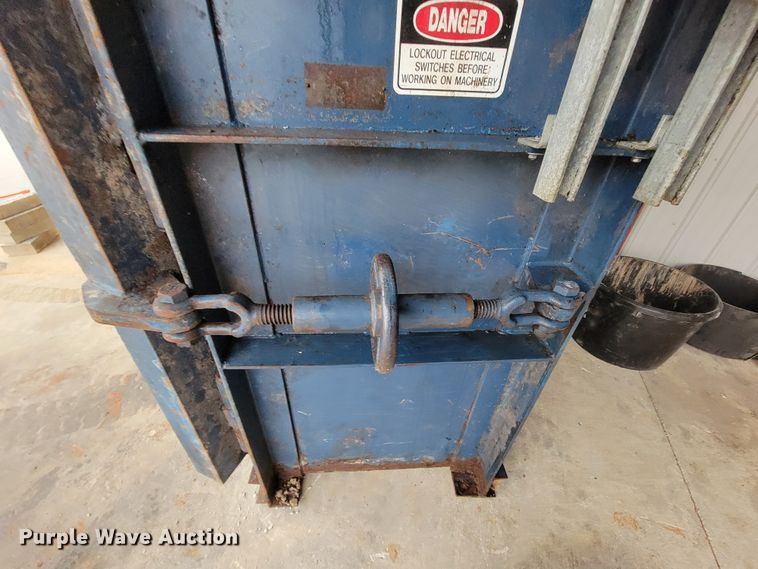 image for item FL9087 Cram-A-Lot vertical cardboard baler