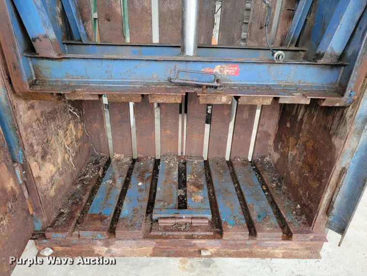 image for item FL9087 Cram-A-Lot vertical cardboard baler