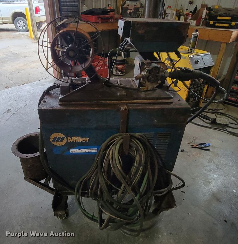 image for item FL9091 Miller CP-300 welder