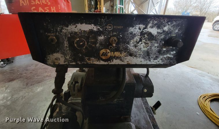 image for item FL9091 Miller CP-300 welder