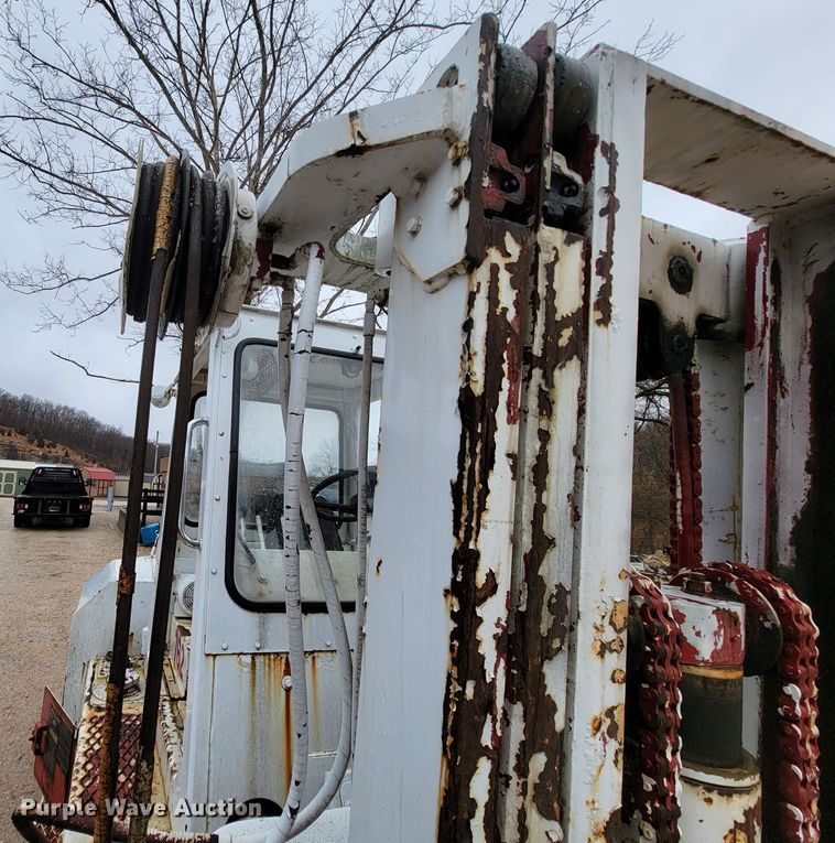 image for item FL9098 Taylor TY150S  forklift