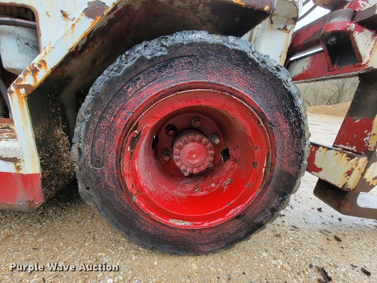 image for item FL9098 Taylor TY150S  forklift