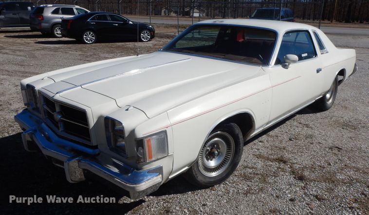 image for item GG9446 1979 Chrysler Cordoba 300