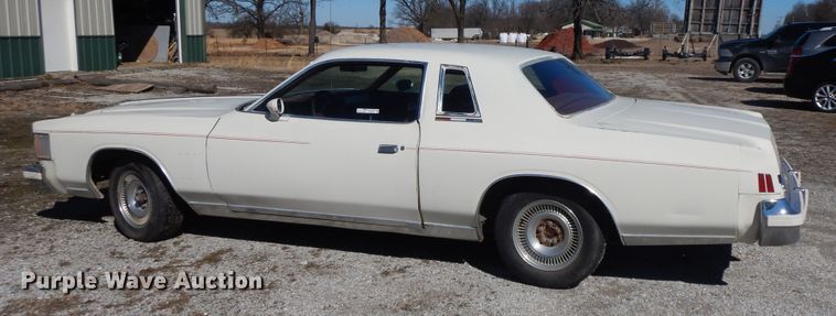 image for item GG9446 1979 Chrysler Cordoba 300