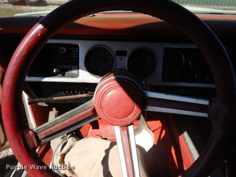 image for item GG9446 1979 Chrysler Cordoba 300