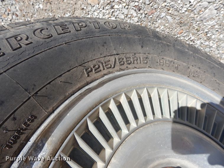 image for item GG9446 1979 Chrysler Cordoba 300