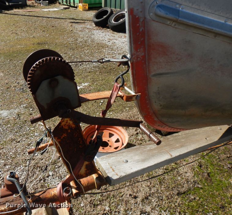 image for item GG9447 1958 Crestline  boat