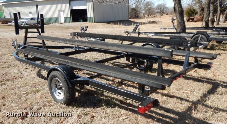 image for item GG9448 2007 Bear Bentley  boat trailer