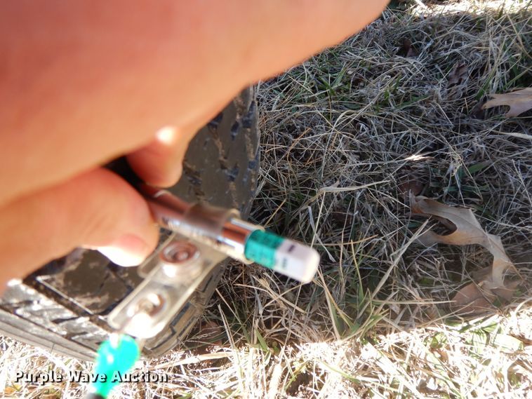 image for item GG9448 2007 Bear Bentley  boat trailer