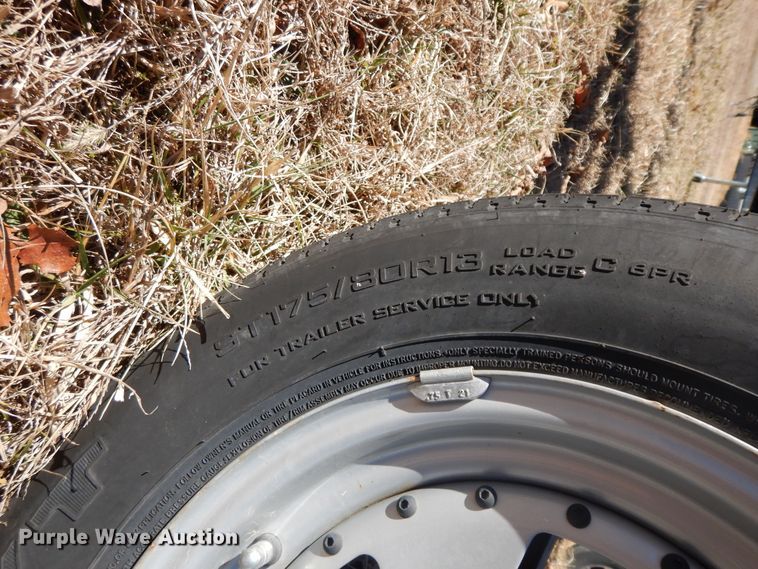 image for item GG9448 2007 Bear Bentley  boat trailer