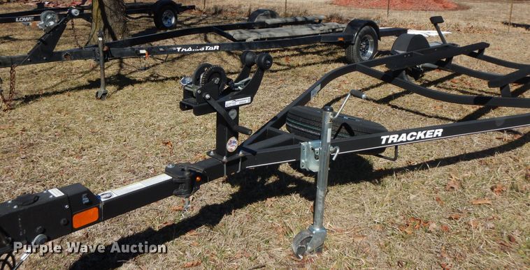 image for item GG9449 2018 Tracker PT195XTE  boat trailer