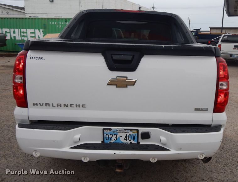 image for item GG9482 2009 Chevrolet Avalanche  Crew Cab pickup truck