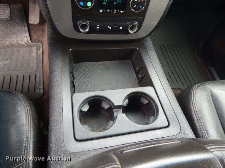 image for item GG9482 2009 Chevrolet Avalanche  Crew Cab pickup truck