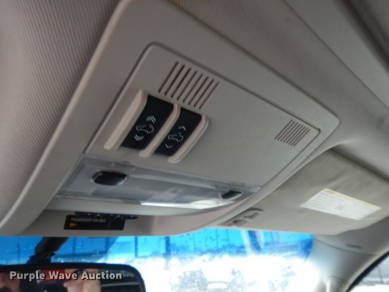 image for item GG9482 2009 Chevrolet Avalanche  Crew Cab pickup truck