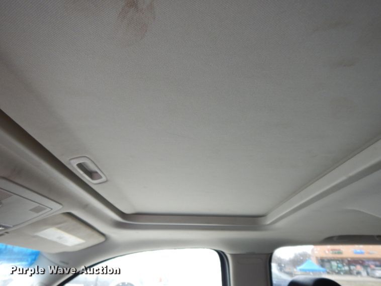 image for item GG9482 2009 Chevrolet Avalanche  Crew Cab pickup truck