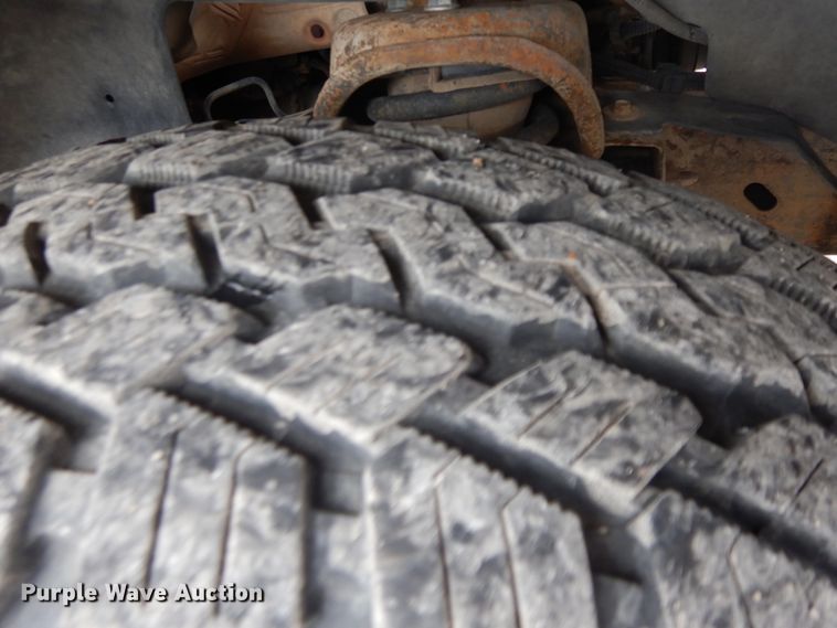 image for item GG9482 2009 Chevrolet Avalanche  Crew Cab pickup truck