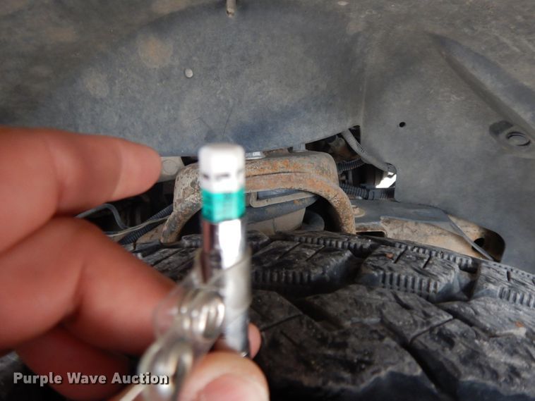 image for item GG9482 2009 Chevrolet Avalanche  Crew Cab pickup truck