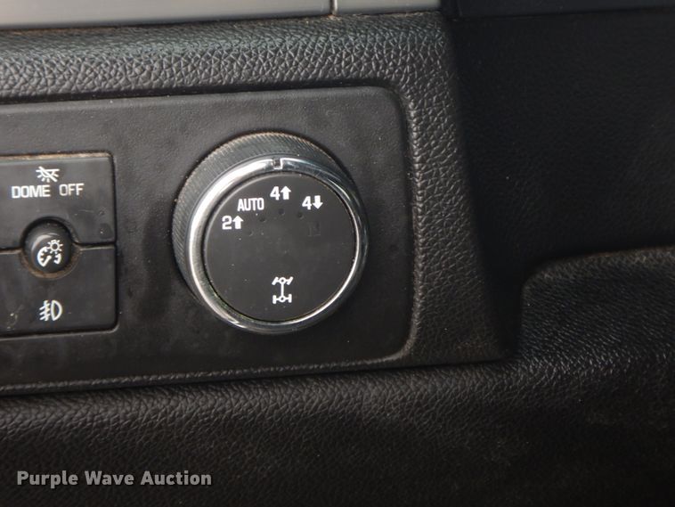 image for item GG9482 2009 Chevrolet Avalanche  Crew Cab pickup truck