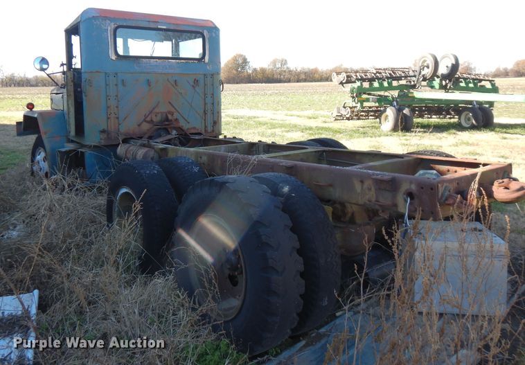 image for item GK9495 1953 Reo  truck cab and chassis