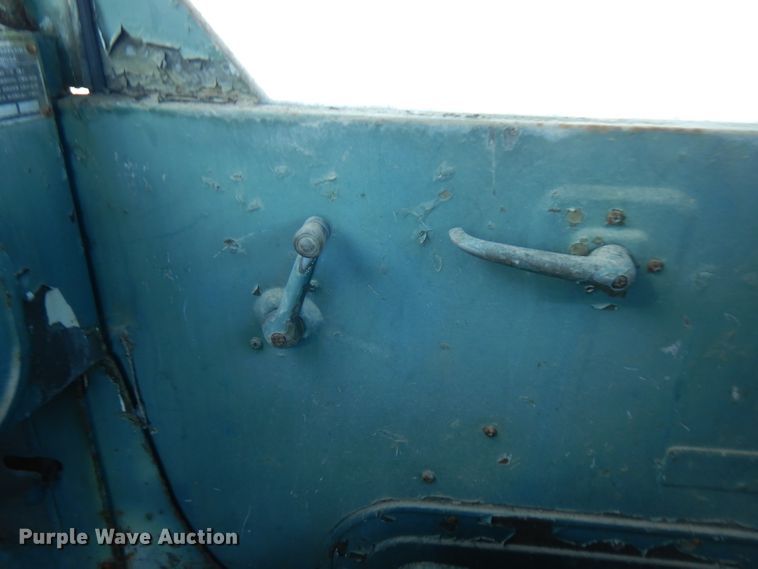 image for item GK9495 1953 Reo  truck cab and chassis