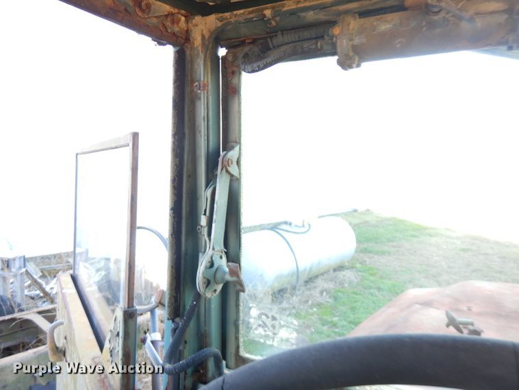 image for item GK9495 1953 Reo  truck cab and chassis